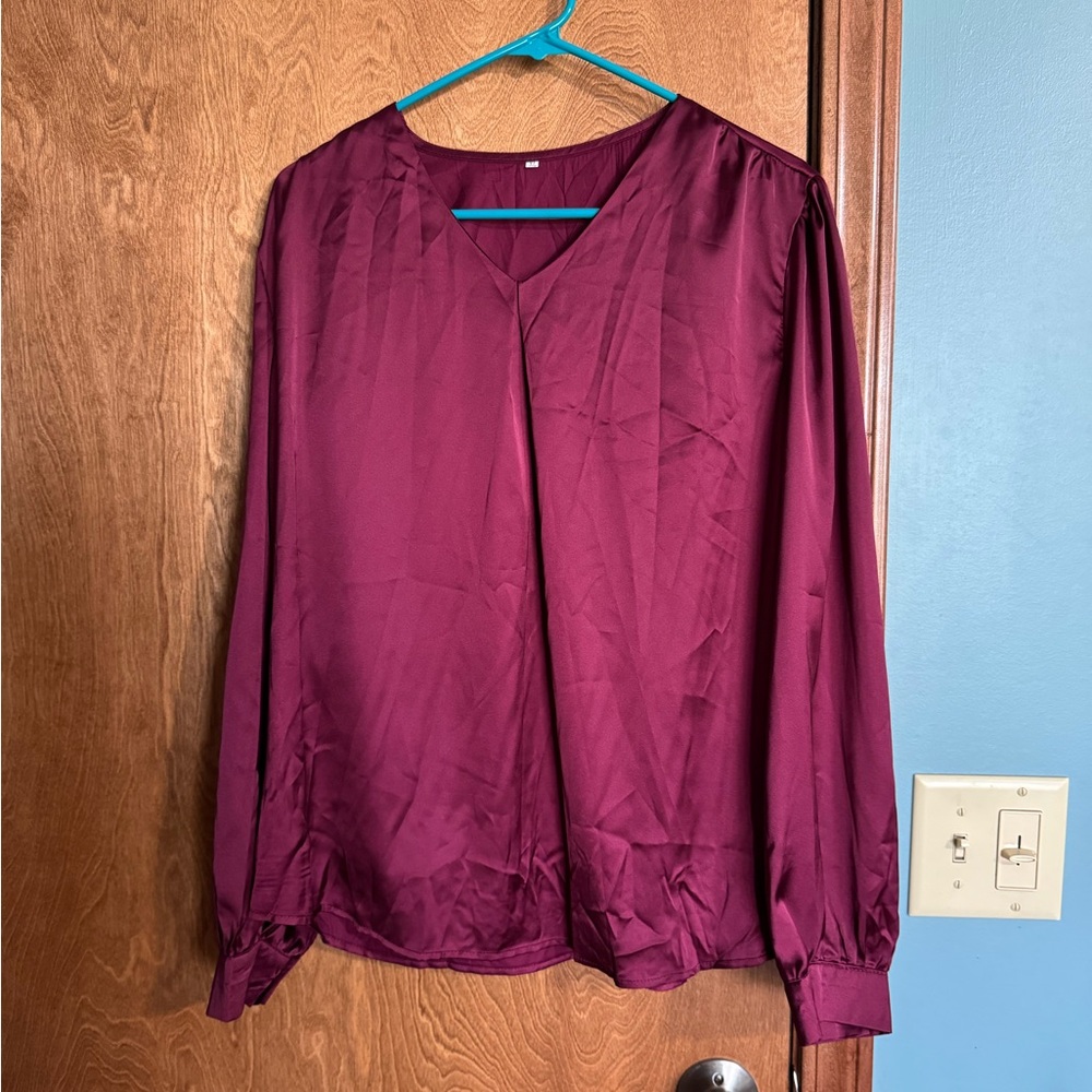 Women's V-Neck Long Sleeve Blouse - Burgundy